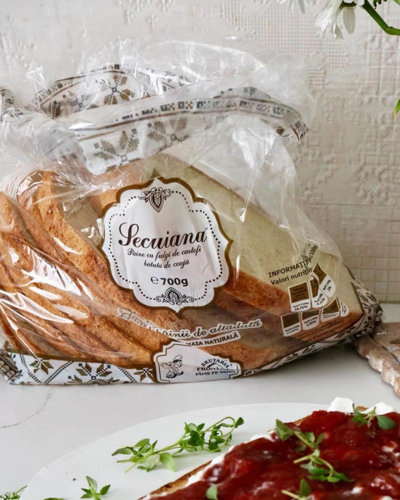 Design etichete pentru ambalajele produselor de panificație – soluție cu etichete adezive.